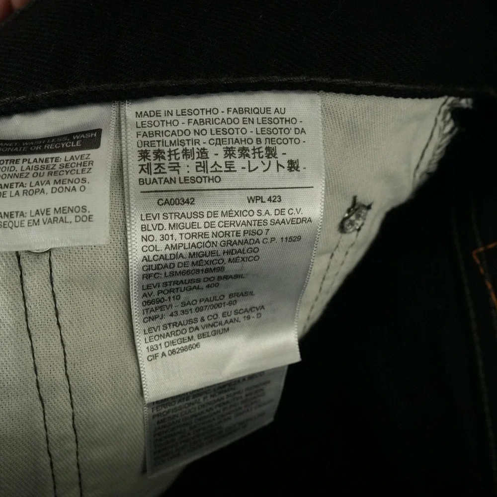 Levi's 550 Relaxed Jeans Mens 33x30 Black Denim Tapered Leg Zip Fly Cotton